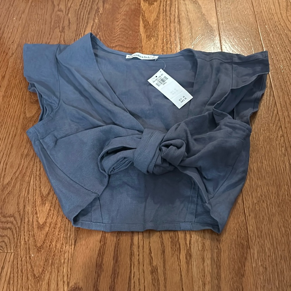 Abercrombie top